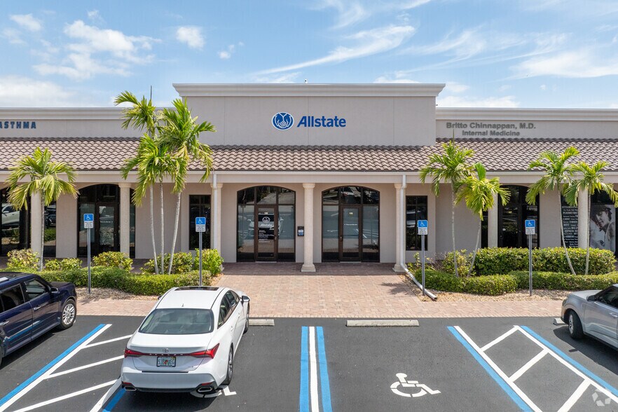 More Photos Of 9671 Gladiolus Dr, Fort Myers Storefront Retail Office For Lease