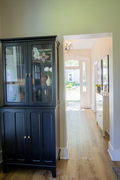 More Photos Of 324 W North St, Lebanon Specialty For Sale