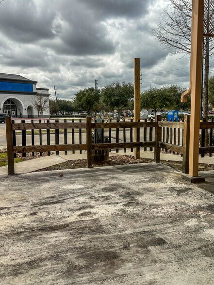 More Photos Of 17381 Tomball Pky, Houston Restaurant For Sale