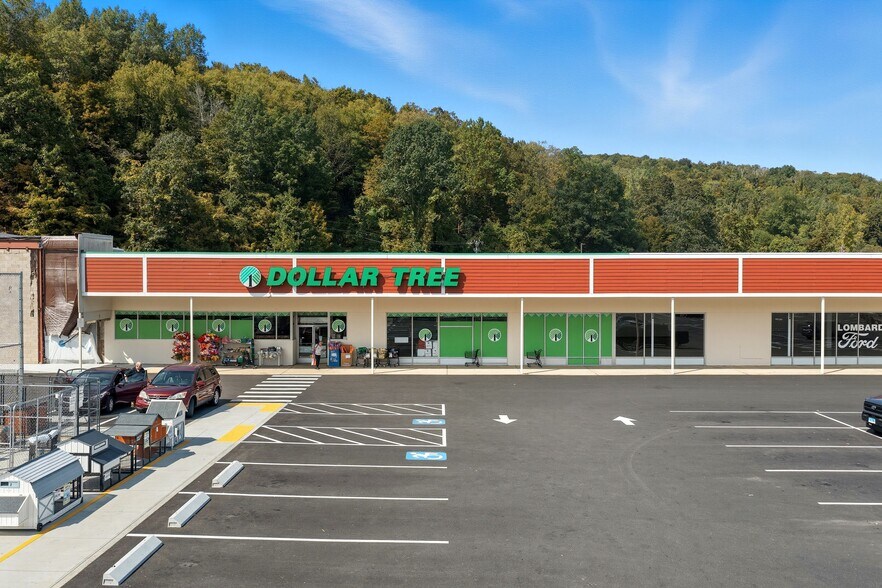More Photos Of 380 New Hartford Rd, Barkhamsted Storefront For Lease