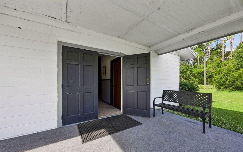 More Photos Of 101 Sesame St, Palatka Religious Facility For Sale