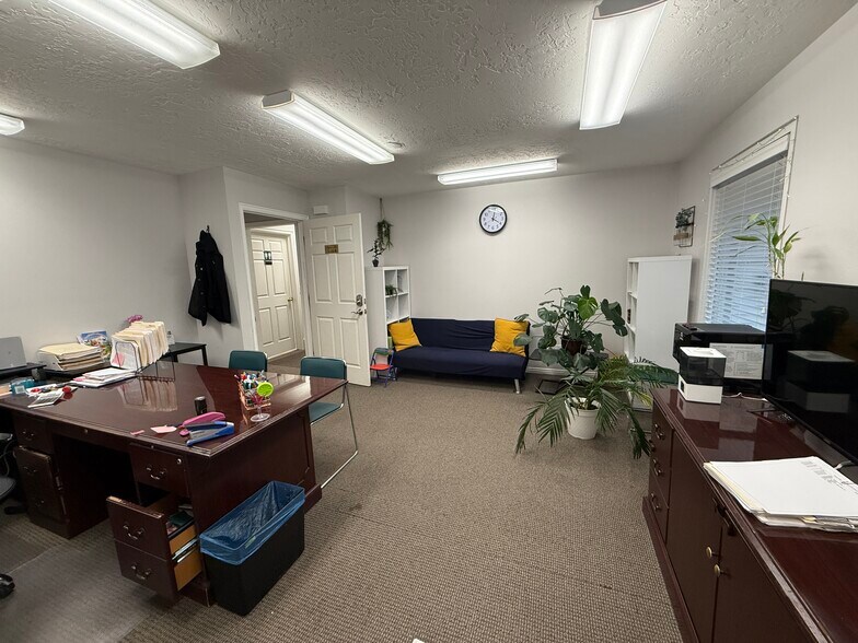 More Photos Of 560 S State, Orem Office For Sale