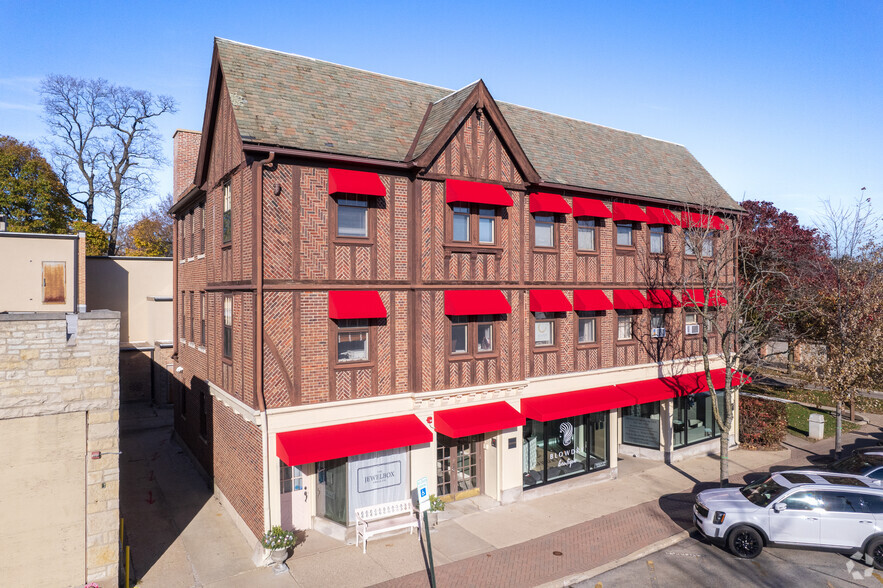 Primary Photo Of 715-725 Elm St, Winnetka Storefront Retail Residential For Lease