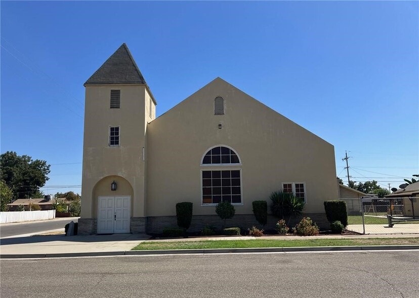 Primary Photo Of 607 Trinity Ave, Chowchilla Religious Facility For Sale