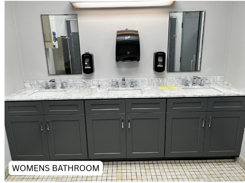 More Photos Of 2500 Freedland Rd, Hermitage Manufacturing For Sale