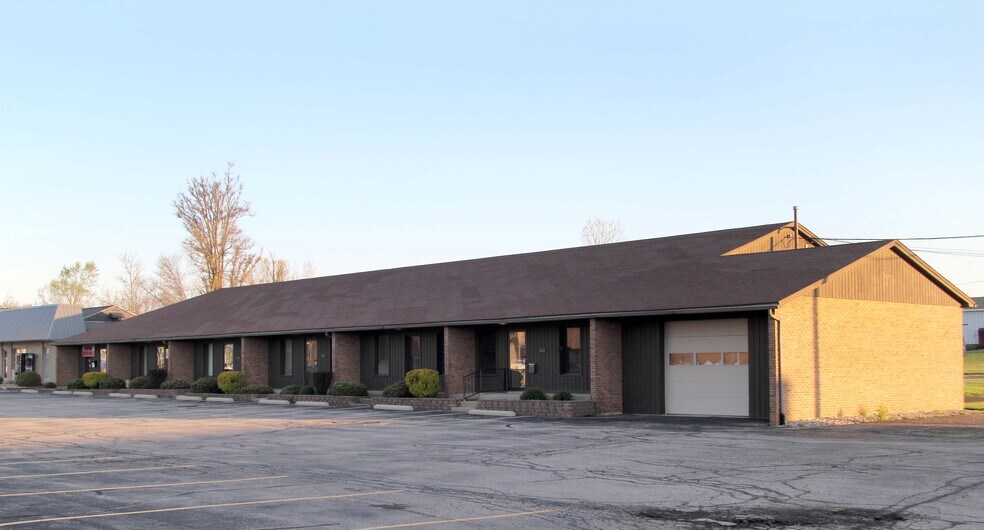 More Photos Of 1332-1342 W 4th St, Mansfield Office For Lease