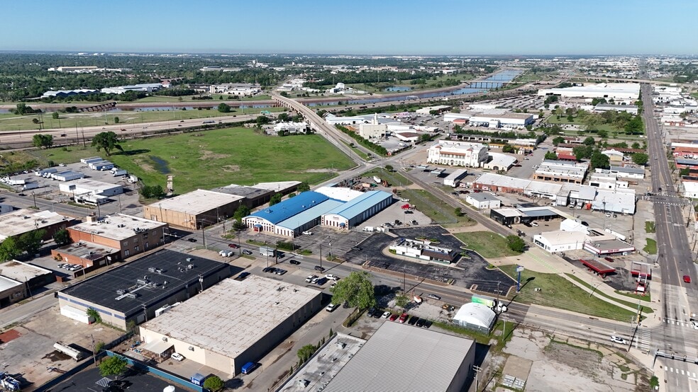 More Photos Of 301 S Western Ave, Oklahoma City Warehouse For Sale