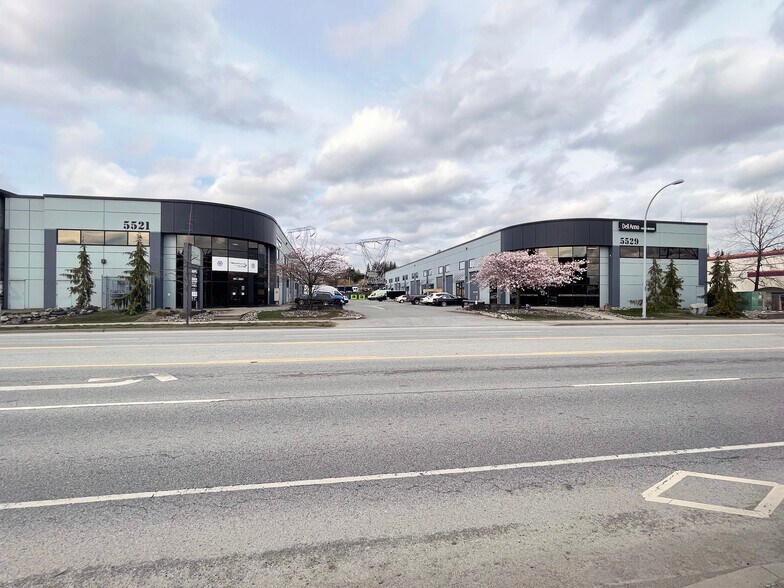 More Photos Of 5529 192nd St, Surrey Showroom For Lease