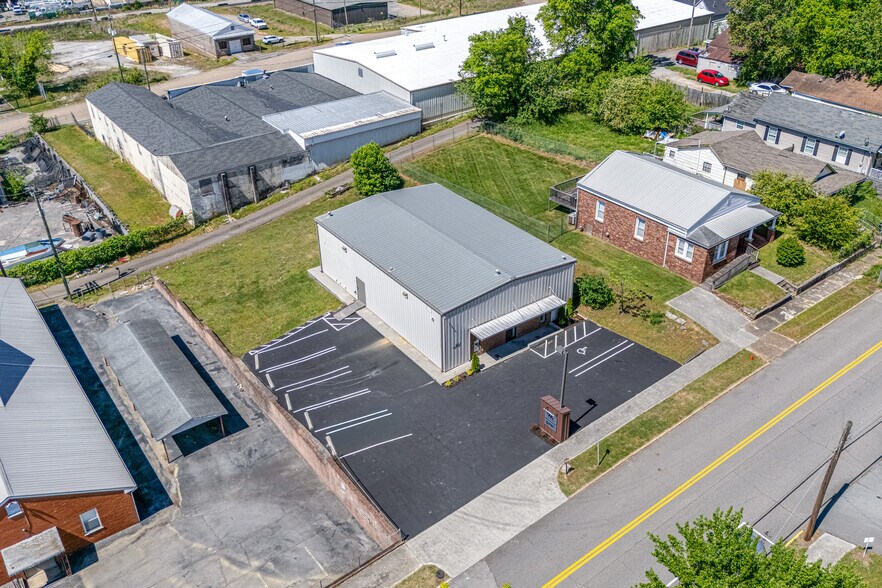 More Photos Of 967 Wray St, Knoxville Office For Sale