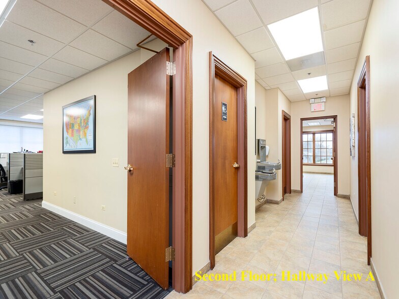 More Photos Of 739 North Ave, Glendale Heights Loft Creative Space For Lease