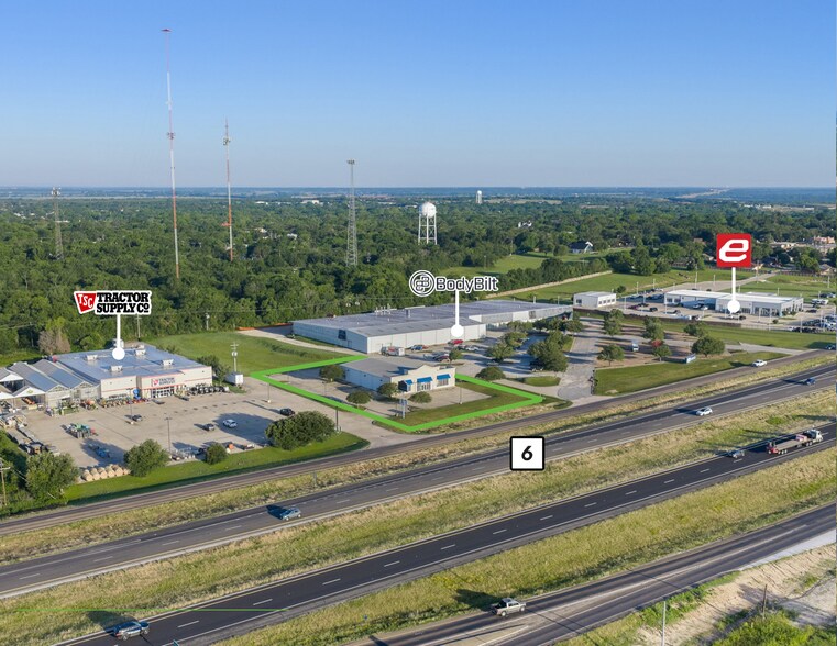 More Photos Of 9230 N Highway 6, Navasota Freestanding For Sale
