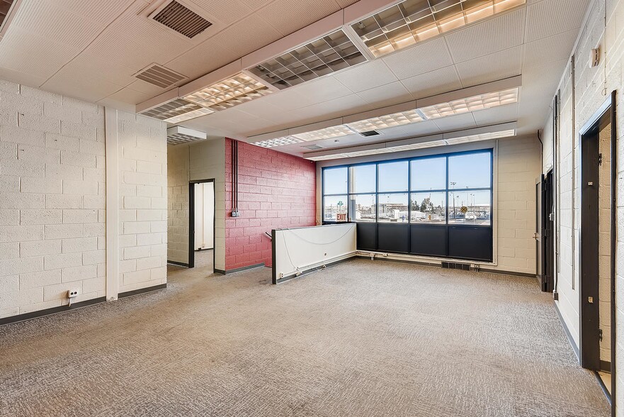 More Photos Of 1520 W 13th Ave, Denver Warehouse For Lease