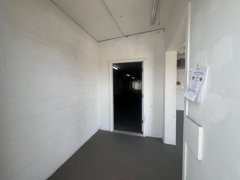 More Photos Of 4228 York St, Denver Warehouse For Sale