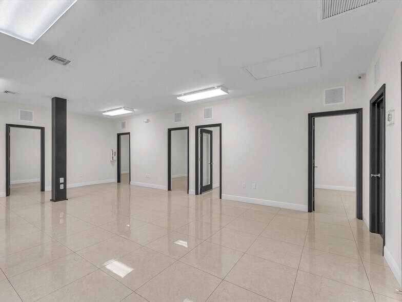 More Photos Of 2470 NW 102nd Pl, Doral Storefront Retail Office For Sale