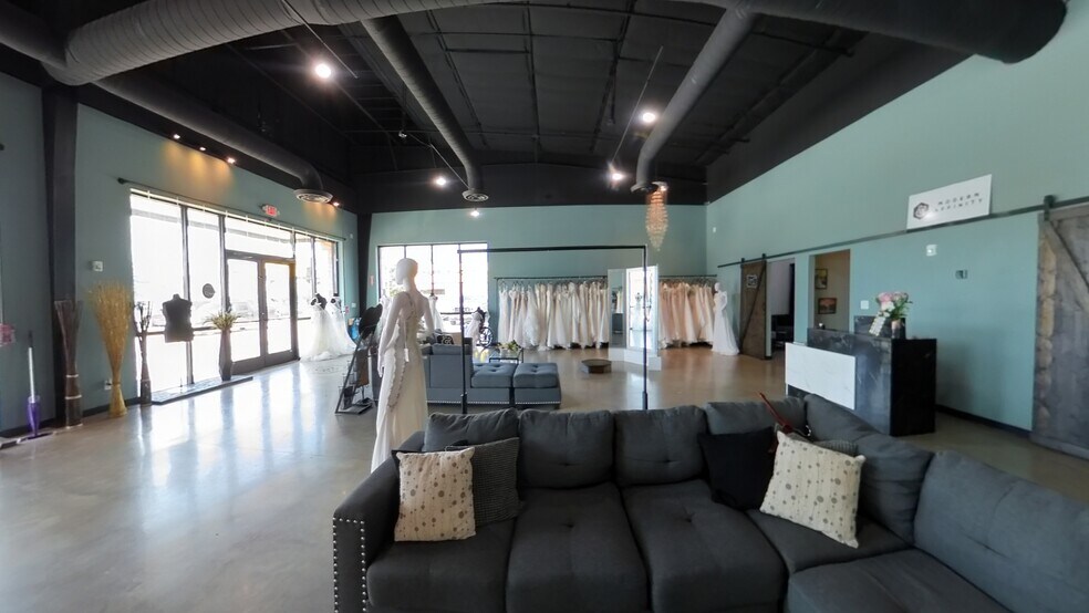 More Photos Of 828 FM 646, League City General Retail For Sale