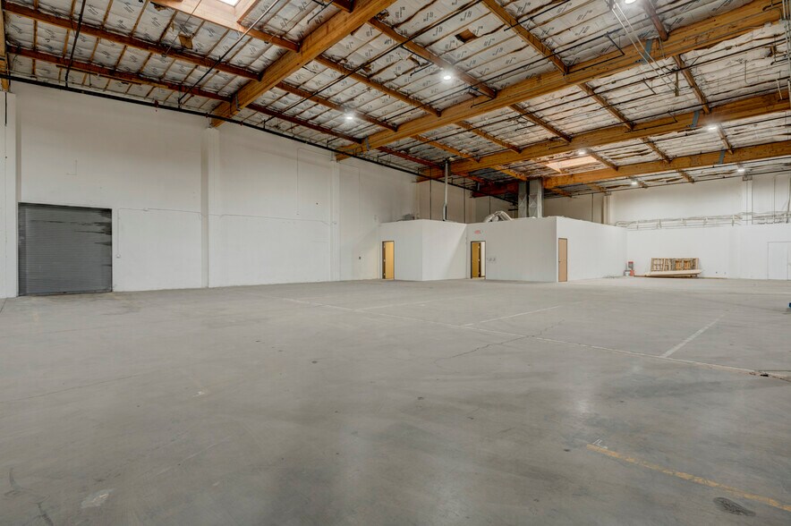 More Photos Of 575-585 Reactor Way, Reno Distribution For Lease