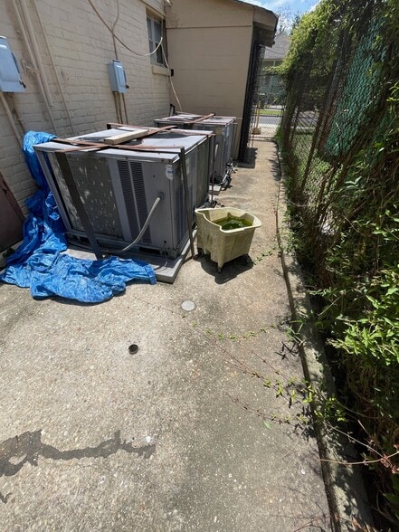 More Photos Of 2400 Delachaise St, New Orleans Specialty For Sale
