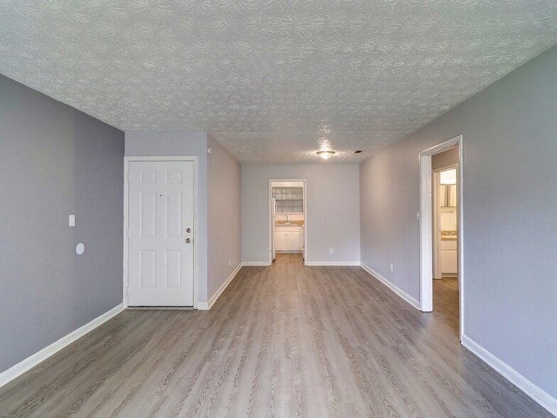 More Photos Of 7011 San Ramon Pl, Tampa Apartments For Sale