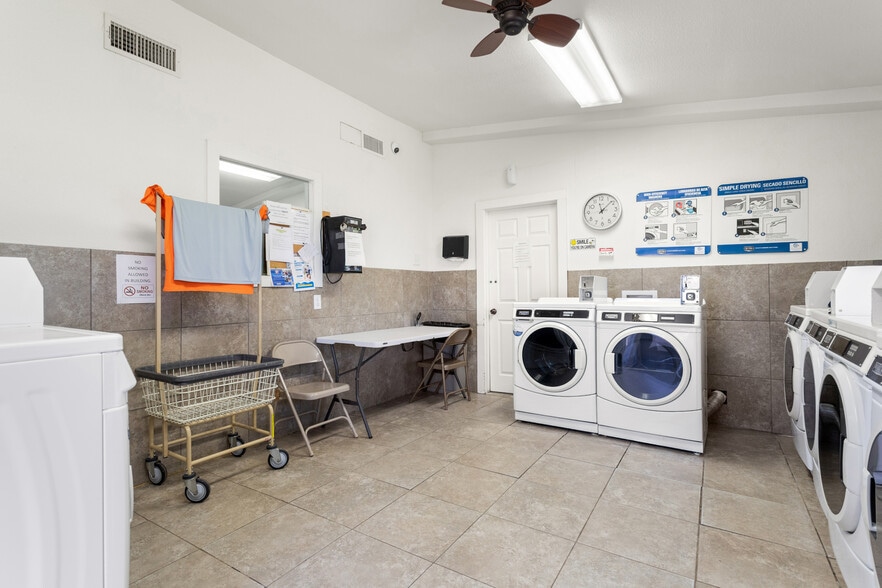 More Photos Of 10855 US Highway 69 N, Tyler Trailer Camper Park For Sale