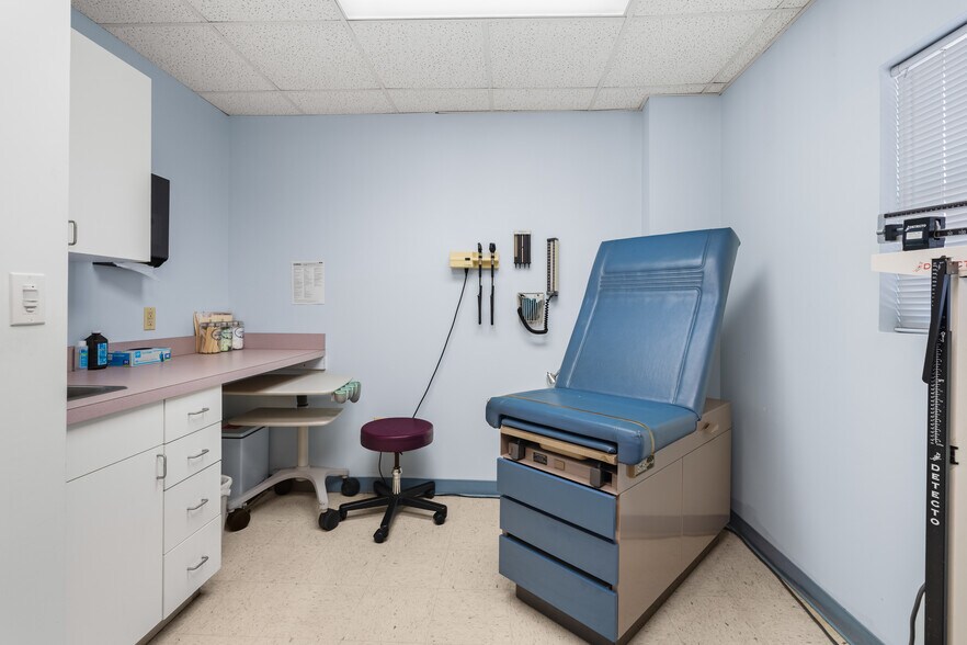 More Photos Of 461-467 Mount Prospect Ave, Newark Medical For Sale