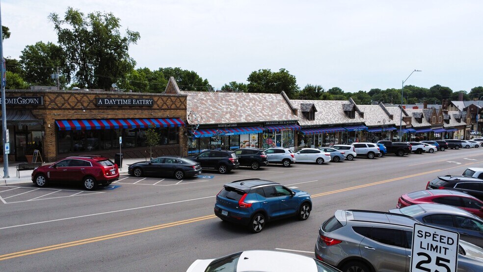 More Photos Of 6225-6249 Brookside Blvd, Kansas City Office For Lease