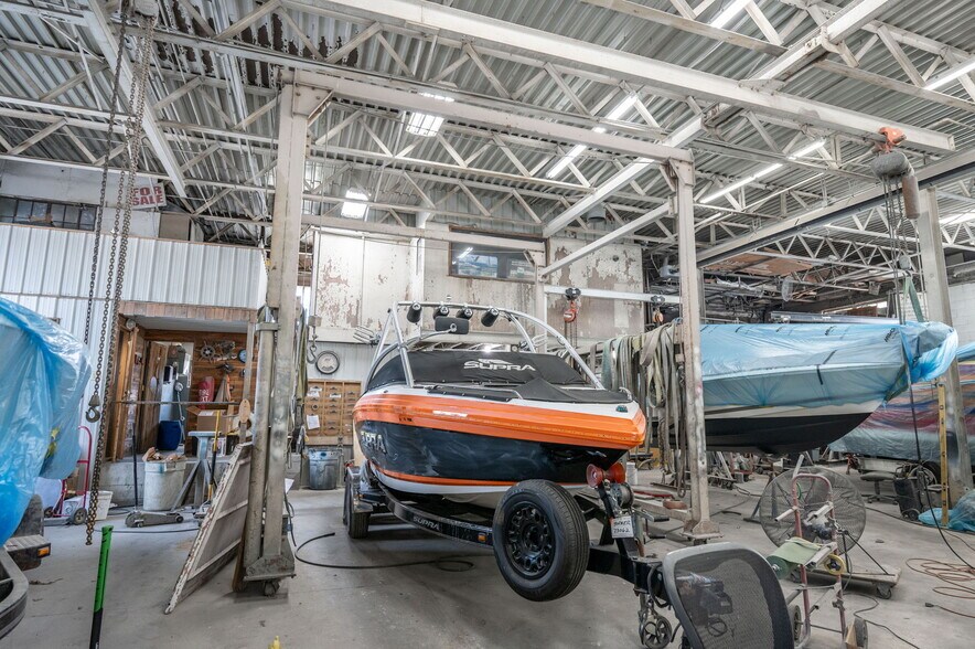 More Photos Of 126 Wilmer Ave, Cincinnati Industrial For Sale