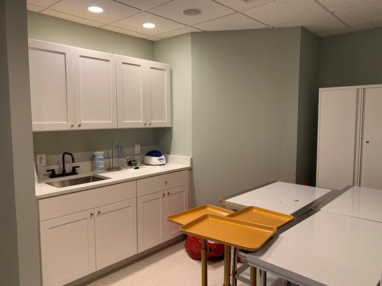 More Photos Of 277 Linden St, Wellesley Office For Lease