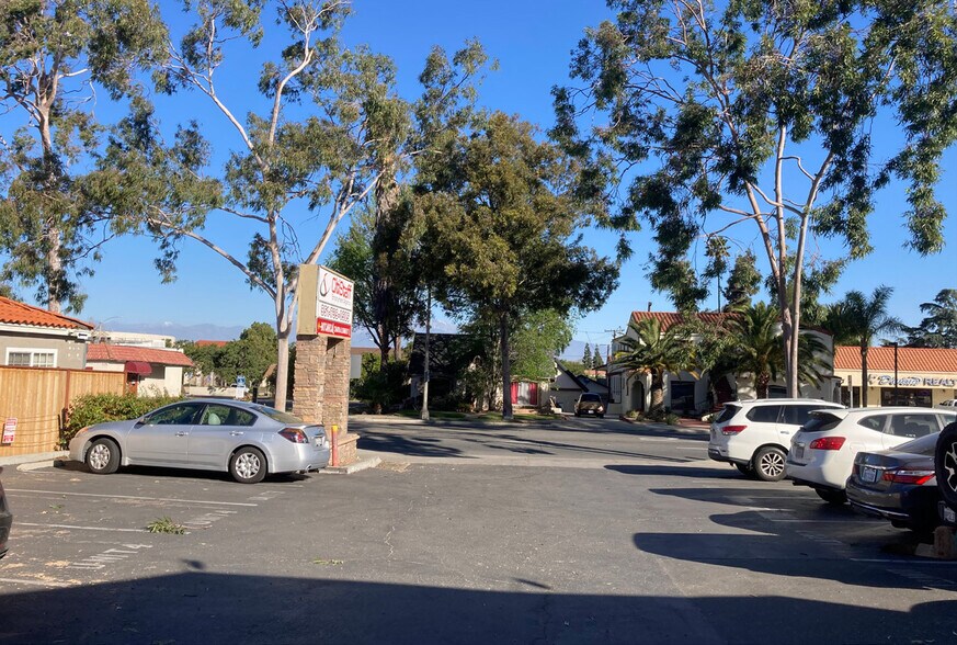 More Photos Of 716 W 6th St, Corona Storefront Retail Office For Lease