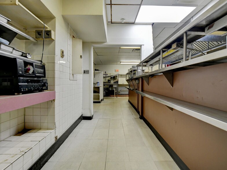 More Photos Of 638-640 Stokes Rd, Medford Restaurant For Sale