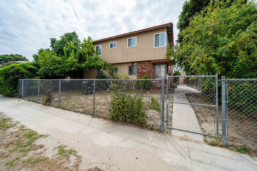 More Photos Of 7047 Fulton Ave, North Hollywood Apartments For Sale