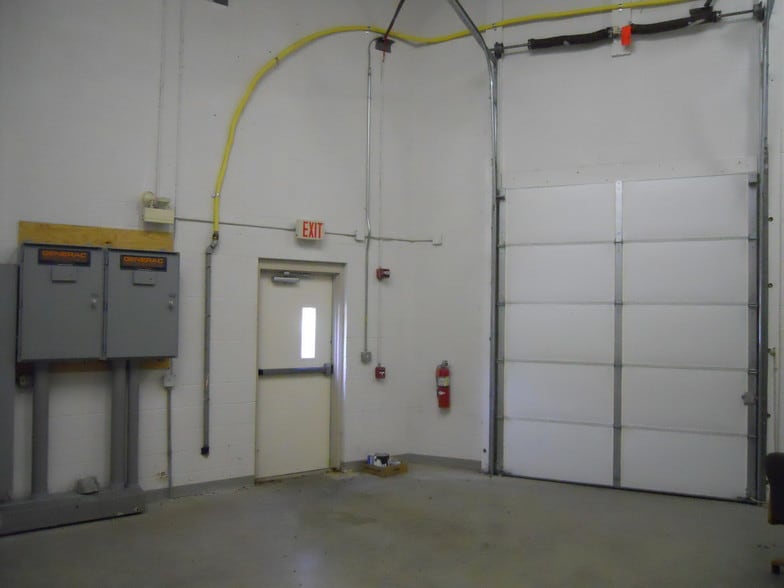 More Photos Of 43 General Warren Blvd, Malvern Flex For Lease