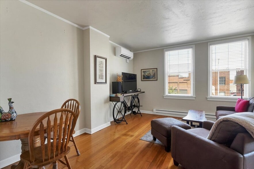 More Photos Of 246 State St, Salem Storefront Retail Residential For Sale