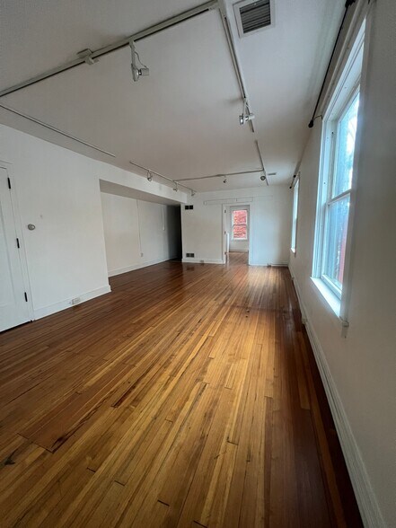 More Photos Of 154 N Prince St, Lancaster Coworking Space