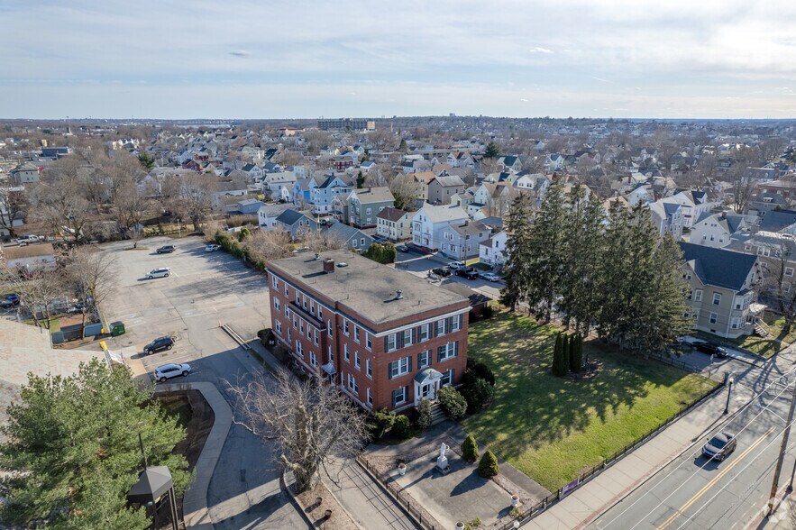 More Photos Of 193 Walcott St, Pawtucket Office For Lease