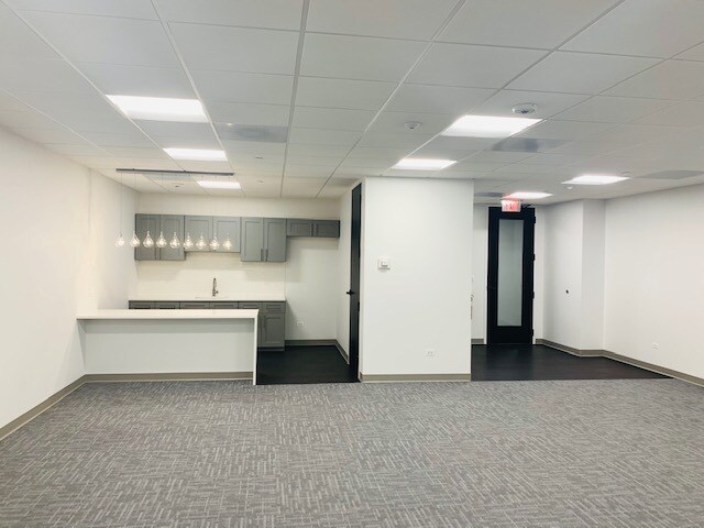 More Photos Of 1350 E Touhy Ave, Des Plaines Office For Lease