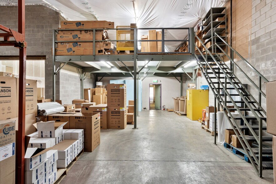 More Photos Of 2660-2678 Lancaster Rd, Ottawa Warehouse For Sale