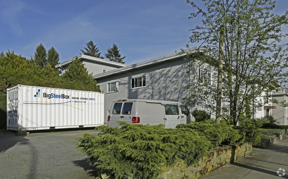 More Photos Of 629 Twelfth St, New Westminster Apartments For Sale