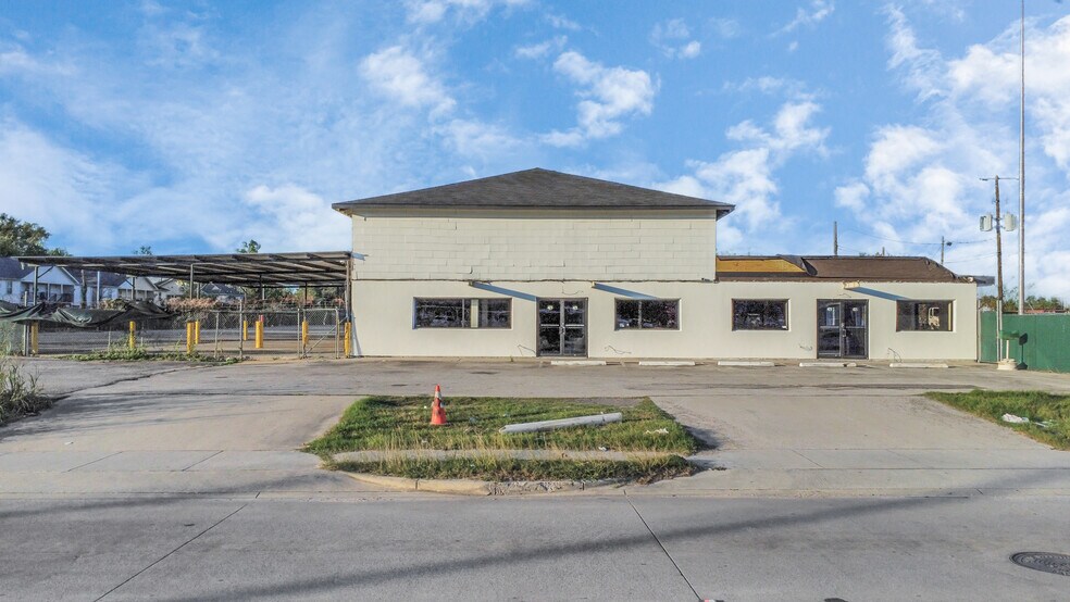More Photos Of 421 Little York Rd, Houston Truck Stop For Lease