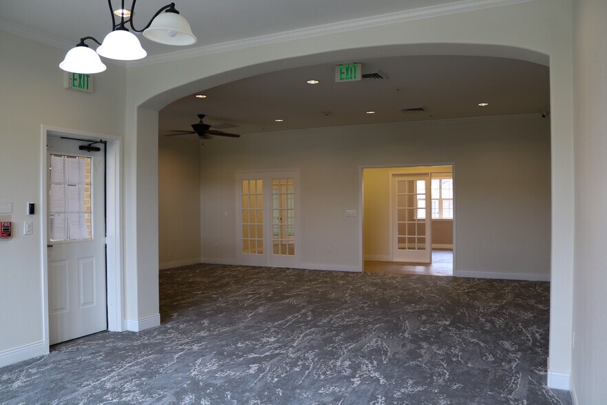 More Photos Of 20271 Stone Oak Pkwy, San Antonio Skilled Nursing Facility For Sale