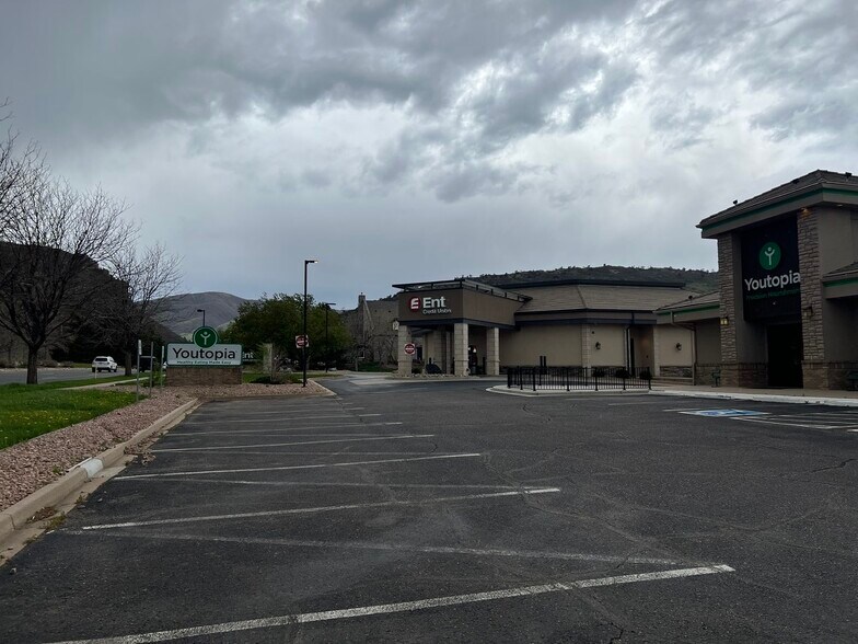 More Photos Of 12634 Indore Pl, Littleton Restaurant For Sale