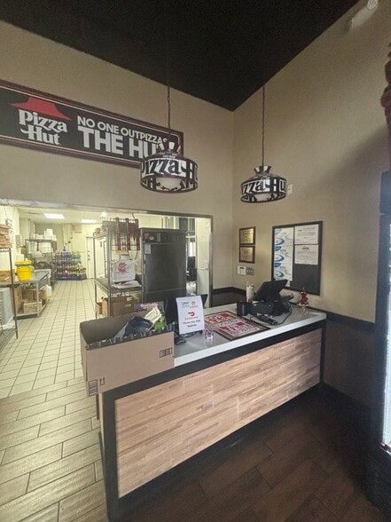 More Photos Of 1720 N Central Expy, McKinney Unknown For Lease