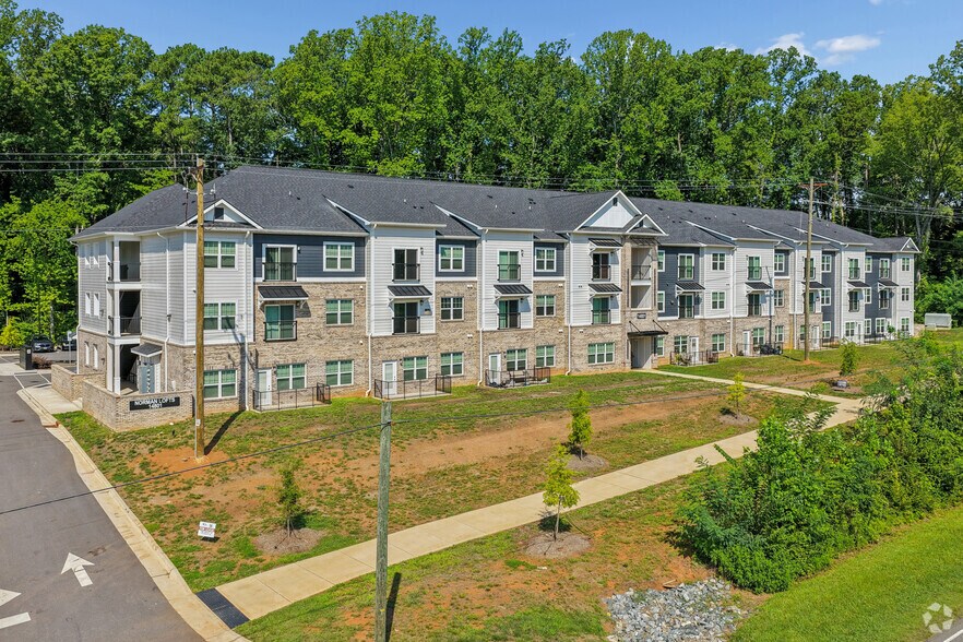 More Photos Of 14801 Statesville Rd, Huntersville Apartments For Sale