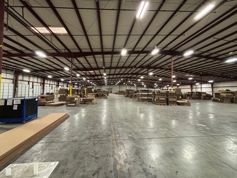 More Photos Of 6410 Augusta Rd, Greenville Distribution For Lease
