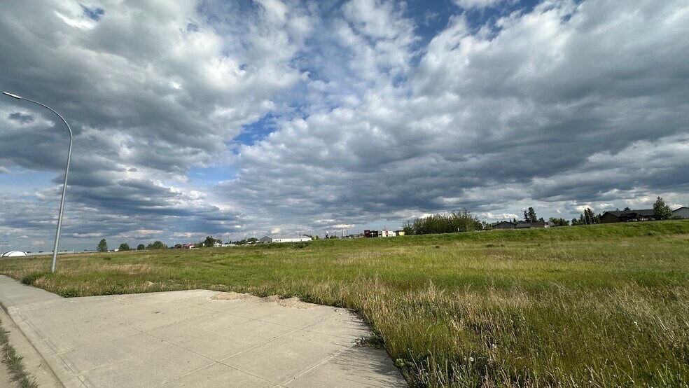 More Photos Of Shantz Dr, Didsbury Land For Sale