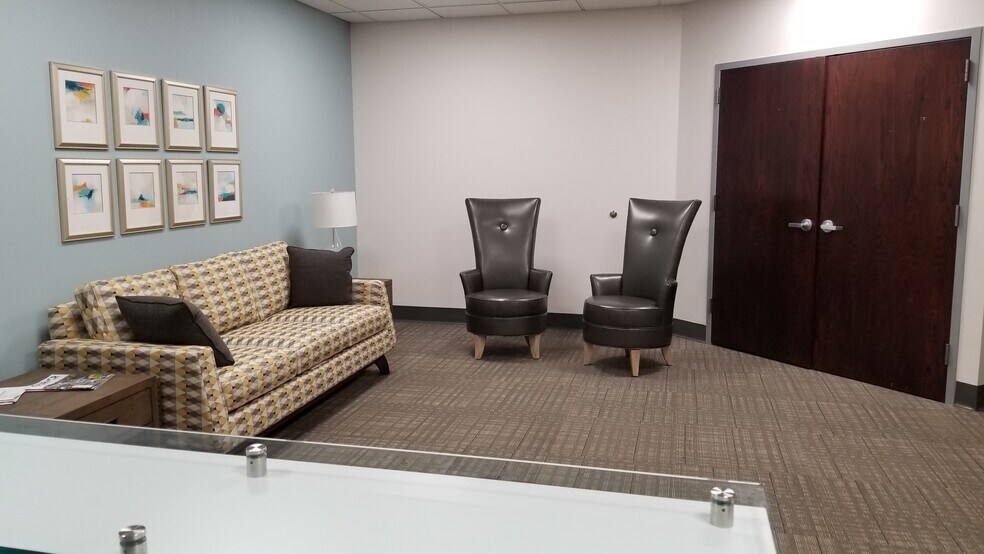 More Photos Of 222 3rd Ave SE, Cedar Rapids Office For Lease