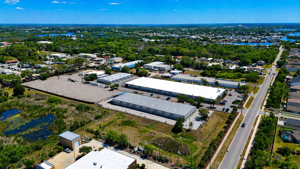 More Photos Of 1500 L and R Industrial Blvd, Tarpon Springs Warehouse For Lease