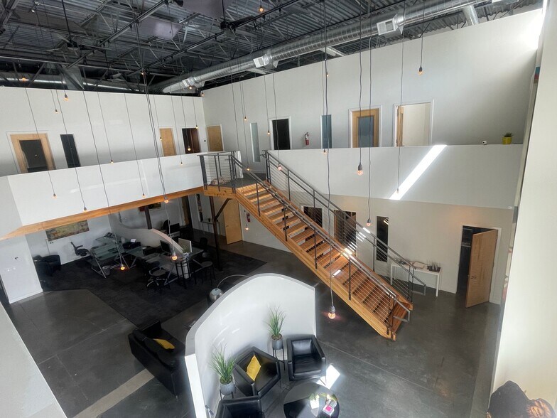 More Photos Of 383-385 N 700 W, North Salt Lake Warehouse For Lease