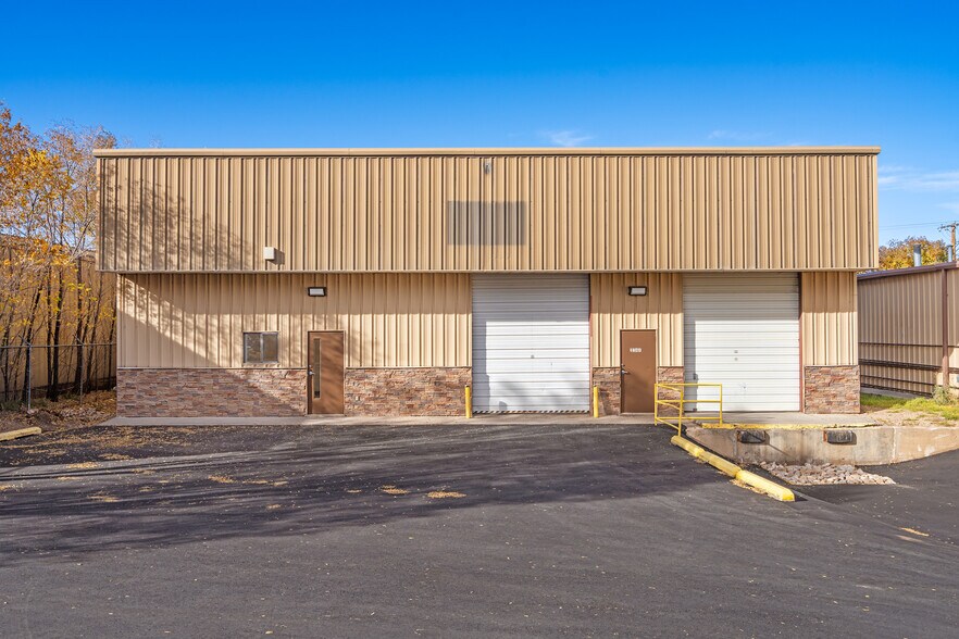 More Photos Of 1244 Calle de Comercio, Santa Fe Warehouse For Sale