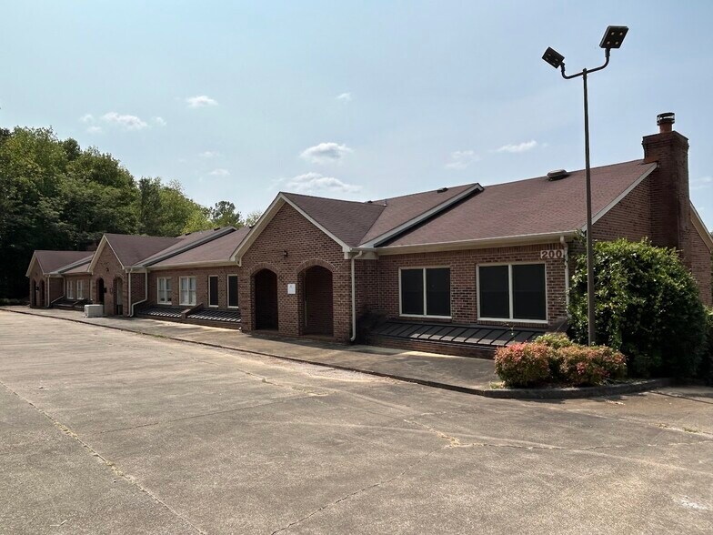 More Photos Of 1580 Sparkman Dr, Huntsville Office For Sale