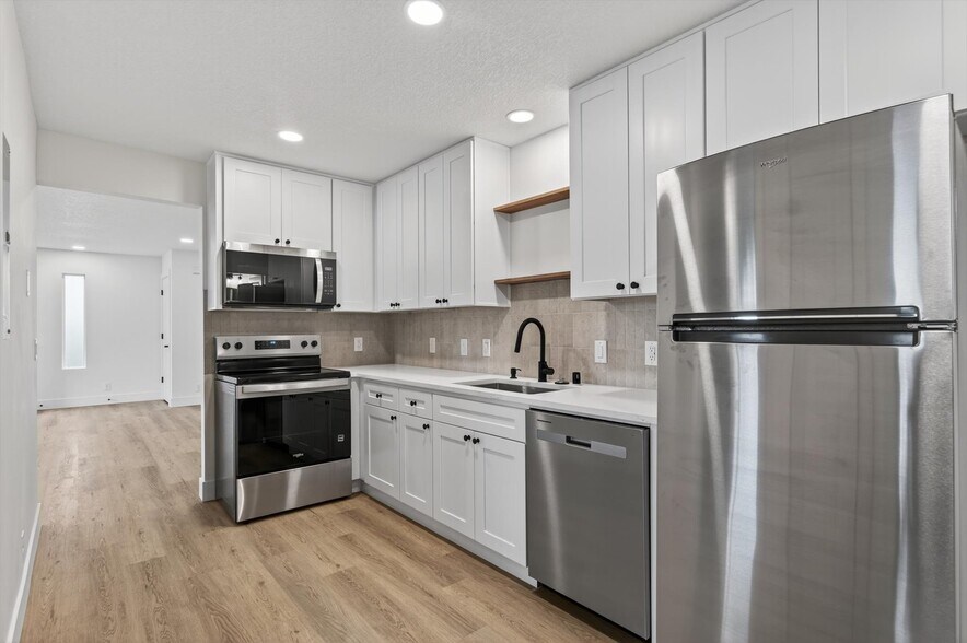 More Photos Of 302 3rd St, Woodland Apartments For Sale